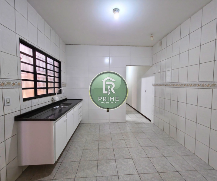 CASA DE TRÊS DORMITÓRIOS DISPONÍVEL PARA VENDA NO BAIRRO NOVA GARÇA.: 5ª foto da galeria de imagens do imóvel