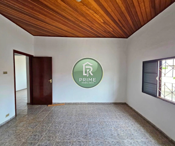 CASA DISPONÍVEL PARA VENDA COM TRÊS DORMITÓRIOS NA REBELO.: 7ª foto da galeria de imagens do imóvel