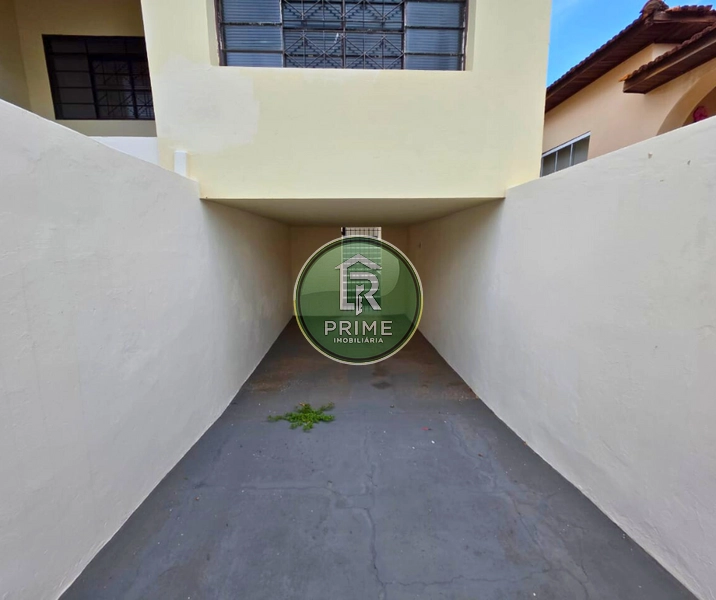 CASA DISPONÍVEL PARA VENDA COM TRÊS DORMITÓRIOS NA REBELO.: 2ª foto da galeria de imagens do imóvel