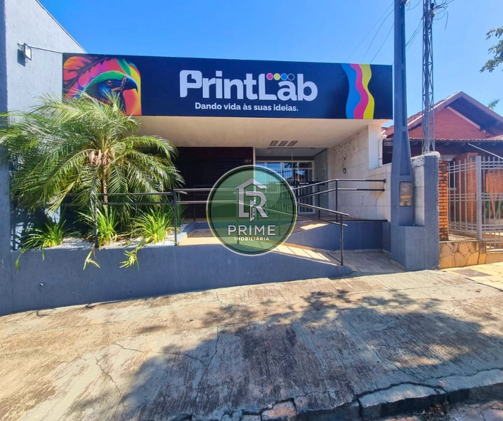 PONTO COMERCIAL DISPONIVEL PARA LOCAÇÃO COM 05 SALAS NO CENTRO.