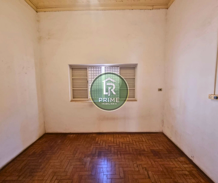 CASA DISPONÍVEL PARA LOCAÇÃO COM TRÊS DORMITÓRIOS NO CENTRO DA CIDADE.: 9ª foto da galeria de imagens do imóvel