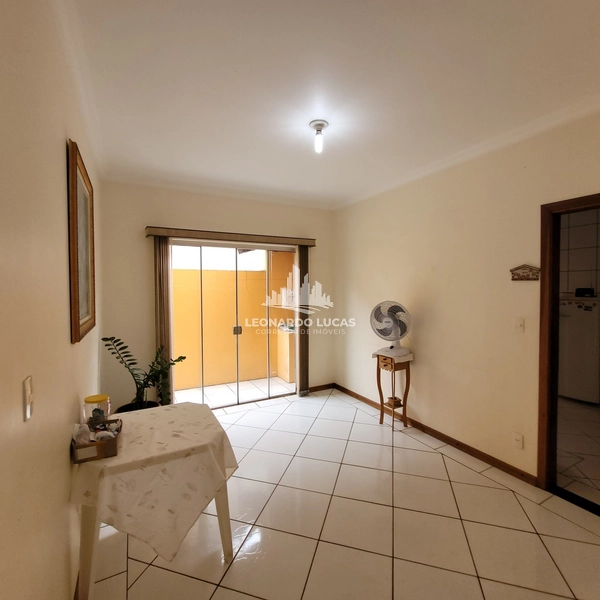 CASA À VENDA COM TRÊS DORMITÓRIOS SENDO UMA SUÍTE NO JARDIM BRASIL: 4ª foto da galeria de imagens do imóvel