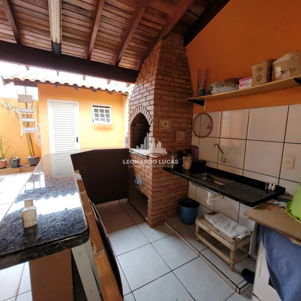 CASA À VENDA COM TRÊS DORMITÓRIOS SENDO UMA SUÍTE NO JARDIM BRASIL: 13ª foto da galeria de imagens do imóvel