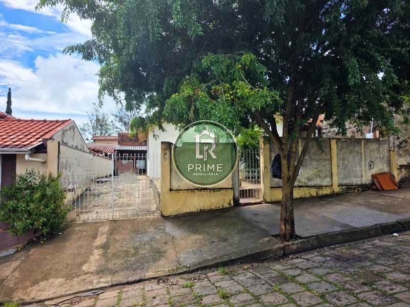CASA COM 02 DORMITÓRIOS À VENDA NO BAIRRO GARÇA I: 2ª foto da galeria de imagens do imóvel