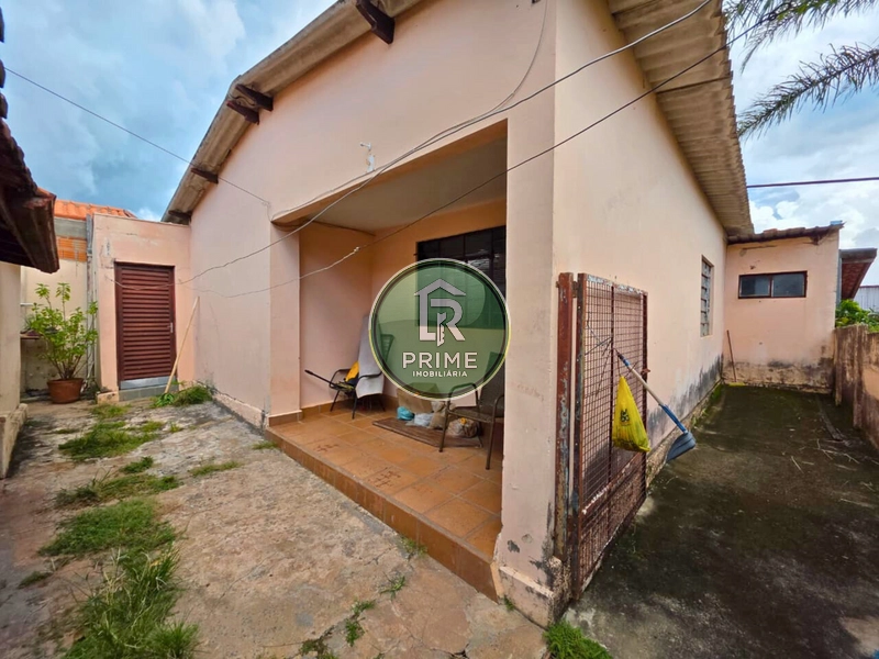 IMÓVEL COM DUAS CASAS À VENDA NO BAIRRO LABIENÓPOLIS: 4ª foto da galeria de imagens do imóvel