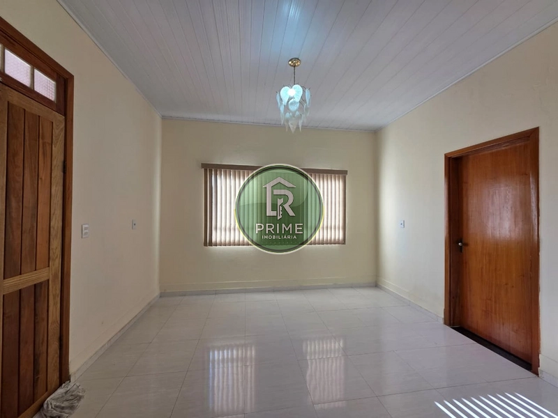 CASA À VENDA COM 02 DORMITÓRIOS (01 SUÍTE) NO BAIRRO REBELO – R$ 350: 3ª foto da galeria de imagens do imóvel