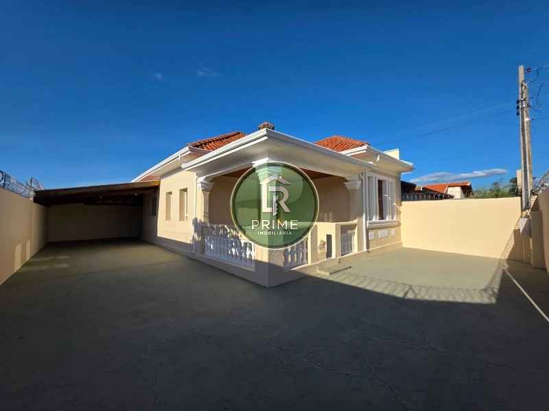 CASA À VENDA COM 02 DORMITÓRIOS (01 SUÍTE) NO BAIRRO REBELO – R$ 350