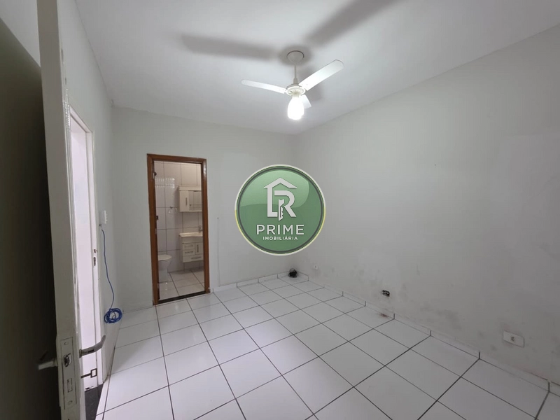 CASA COM 02 SUÍTES PARA LOCAÇÃO NO CENTRO – R$ 1.800 + IPTU: 9ª foto da galeria de imagens do imóvel