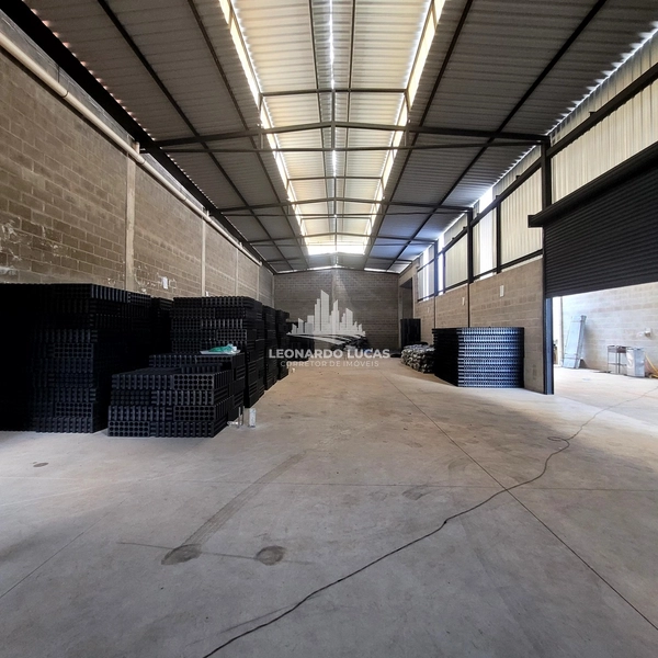 BARRACÃO INDUSTRIAL À VENDA COM 730,00 M² NO DISTRITO INDUSTRIAL.: 6ª foto da galeria de imagens do imóvel
