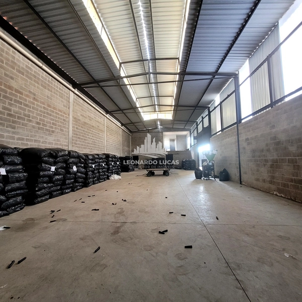 BARRACÃO INDUSTRIAL À VENDA COM 730,00 M² NO DISTRITO INDUSTRIAL.: 8ª foto da galeria de imagens do imóvel