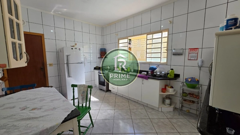 CASA À VENDA COM 02 DORMITÓRIOS NO BAIRRO WILLIAMS: 9ª foto da galeria de imagens do imóvel