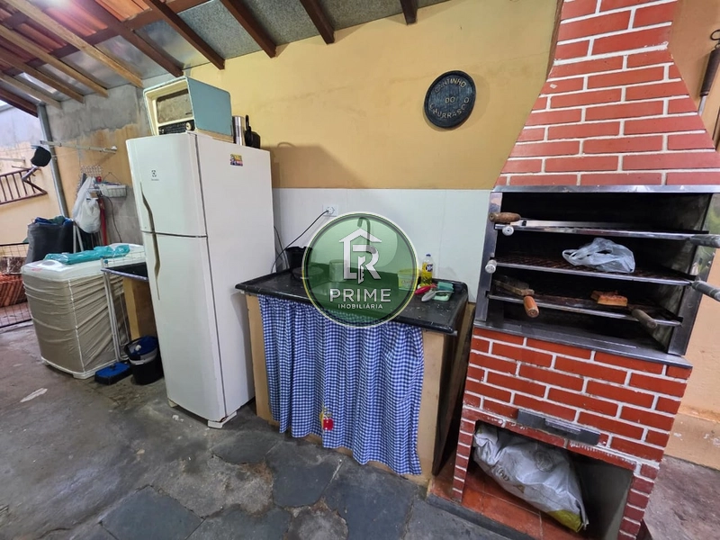 CASA COM 03 DORMITÓRIOS À VENDA NO BAIRRO MARIANA: 12ª foto da galeria de imagens do imóvel