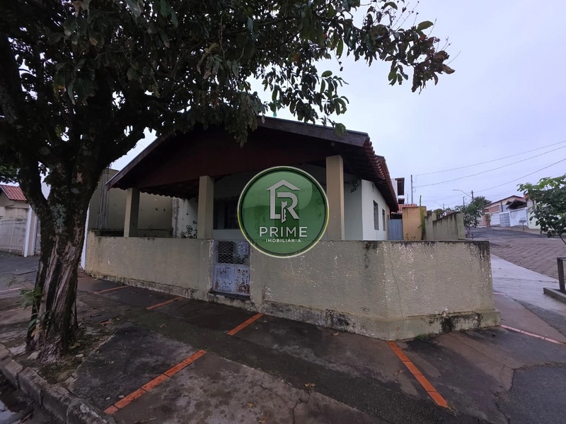 CASA COM 03 DORMITÓRIOS À VENDA NO BAIRRO MARIANA: 1ª foto da galeria de imagens do imóvel