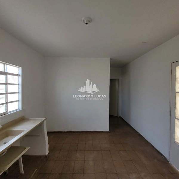 CASA DISPONÍVEL À VENDA DE DOIS DORMITÓRIOS NO BAIRRO LABIENOPOLIS: 5ª foto da galeria de imagens do imóvel