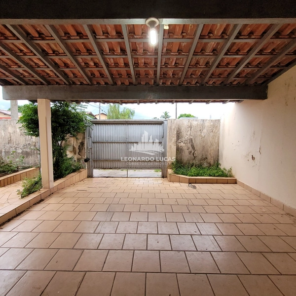 CASA À VENDA DE QUATRO DORMITÓRIOS NO BAIRRO REBELO: 2ª foto da galeria de imagens do imóvel