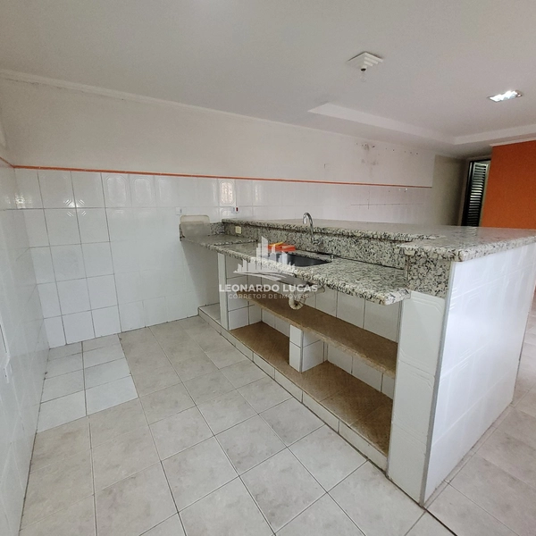 CASA À VENDA DE QUATRO DORMITÓRIOS NO BAIRRO REBELO: 10ª foto da galeria de imagens do imóvel