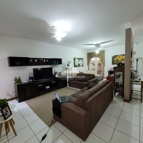 CASA DISPONÍVEL À VENDA NO BAIRRO WILLIAMS: 6ª foto da galeria de imagens do imóvel