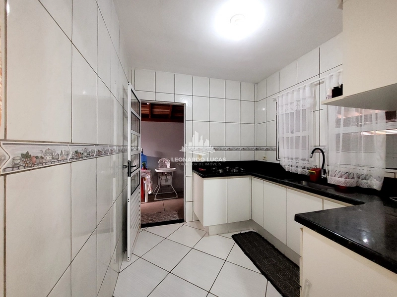 CASA DISPONÍVEL À VENDA COM DOIS DORMITÓRIOS NO BAIRRO MONTE VERDE: 3ª foto da galeria de imagens do imóvel