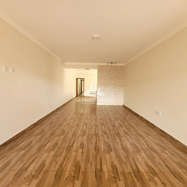 CASA À VENDA NO BAIRRO WILLIAMS COM 02 DORMITÓRIOS: 4ª foto da galeria de imagens do imóvel