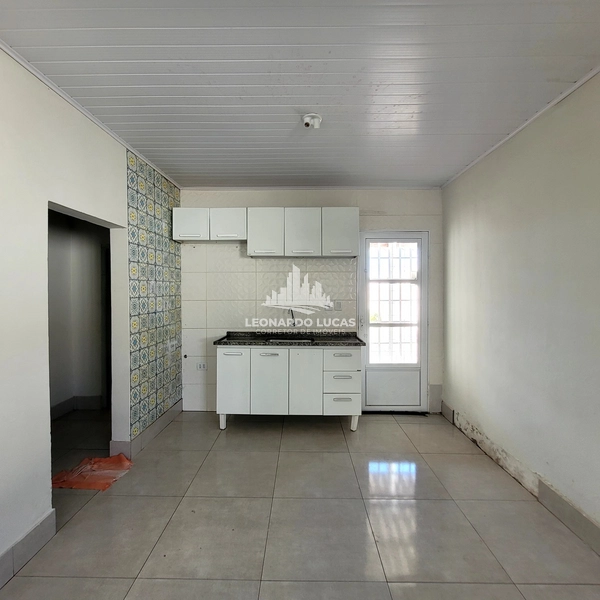 CASA À VENDA DE DOIS DORMITÓRIOS NO BAIRRO REBELO COM 400 M² TERRENO: 6ª foto da galeria de imagens do imóvel