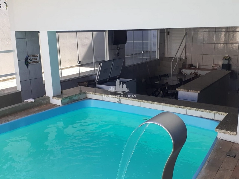EDÍCULA À VENDA NO BAIRRO JARDIM BRASIL COM PISCINA: 1ª foto da galeria de imagens do imóvel