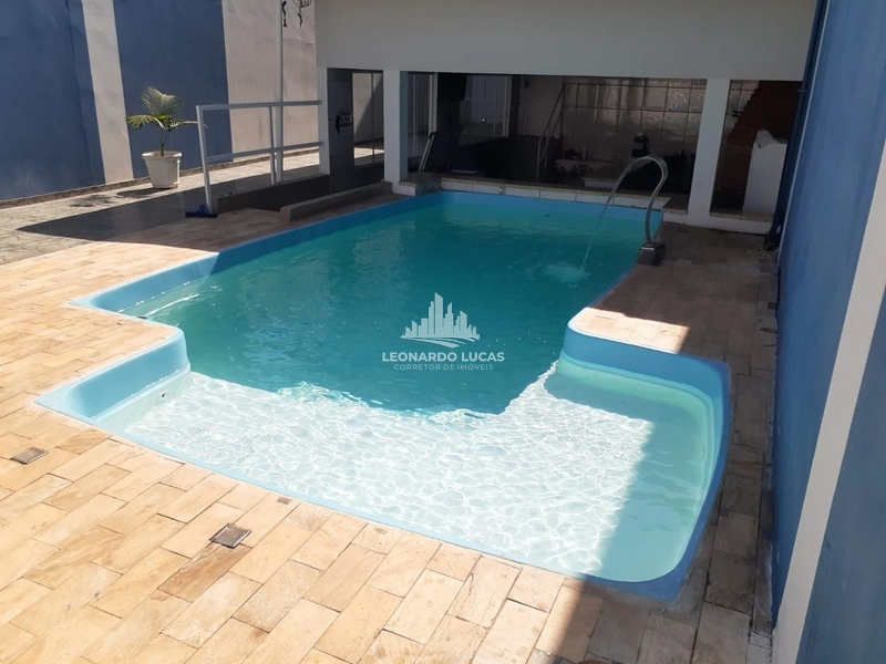 EDÍCULA À VENDA NO BAIRRO JARDIM BRASIL COM PISCINA: 2ª foto da galeria de imagens do imóvel