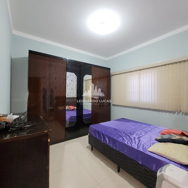 CASA À VENDA COM EDÍCULA NO BAIRRO FREI AURÉLIO: 4ª foto da galeria de imagens do imóvel