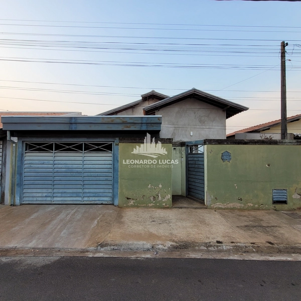 CASA À VENDA COM EDÍCULA NO BAIRRO FREI AURÉLIO: 1ª foto da galeria de imagens do imóvel