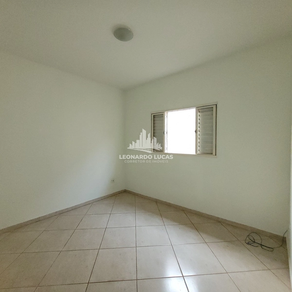 CASA À VENDA COM 03 DORMITÓRIOS NO BAIRRO JARDIM IMPERADOR!: 5ª foto da galeria de imagens do imóvel