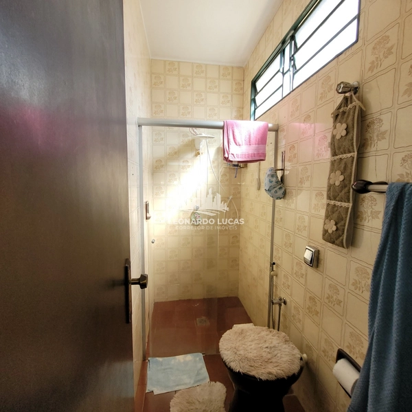 CASA RESIDENCIAL E COMERCIAL À VENDA NO CENTRO: 9ª foto da galeria de imagens do imóvel