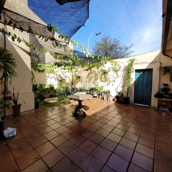 CASA RESIDENCIAL E COMERCIAL À VENDA NO CENTRO: 12ª foto da galeria de imagens do imóvel