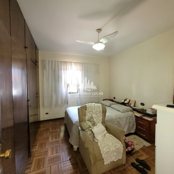 CASA RESIDENCIAL E COMERCIAL À VENDA NO CENTRO: 6ª foto da galeria de imagens do imóvel