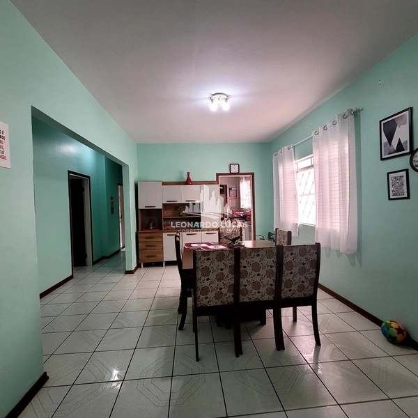 CASA COM 03 DORMITÓRIOS À VENDA NO CENTRO DA CIDADE GARÇA/SP: 3ª foto da galeria de imagens do imóvel