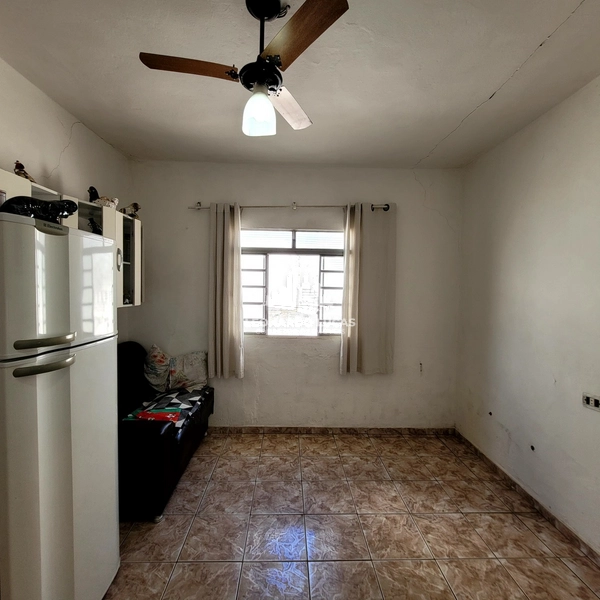 DUAS CASAS NO MESMO TERRENO PARA VENDA, SENDO UMA COM TRÊS DORMITÓRIOS: 5ª foto da galeria de imagens do imóvel
