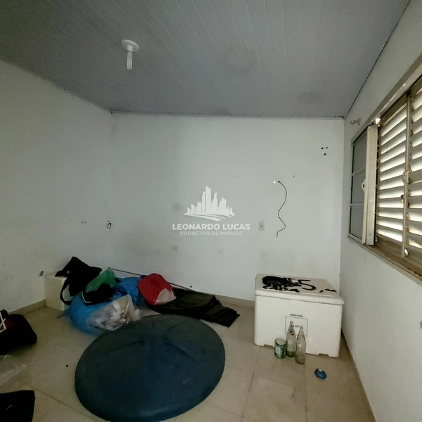 DUAS CASAS NO MESMO TERRENO PARA VENDA, SENDO UMA COM TRÊS DORMITÓRIOS: 17ª foto da galeria de imagens do imóvel