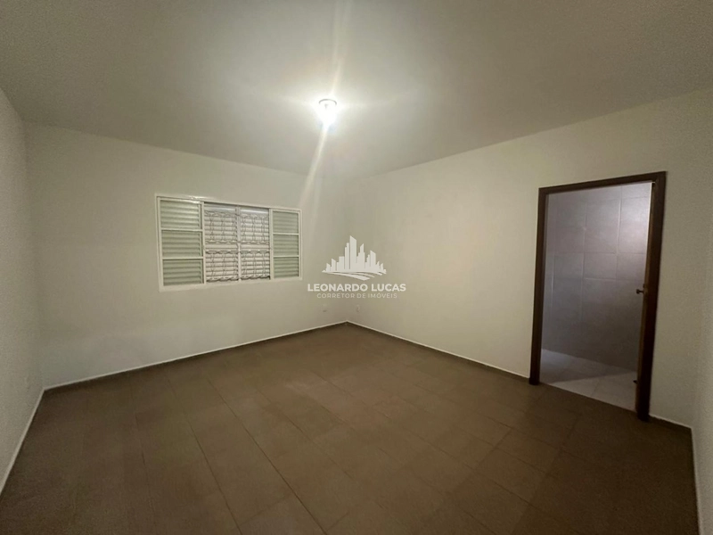 CASA COM 03 DORMS SENDO UMA SUÍTE À VENDA NO BAIRRO JARDIM PAULISTA: 12ª foto da galeria de imagens do imóvel