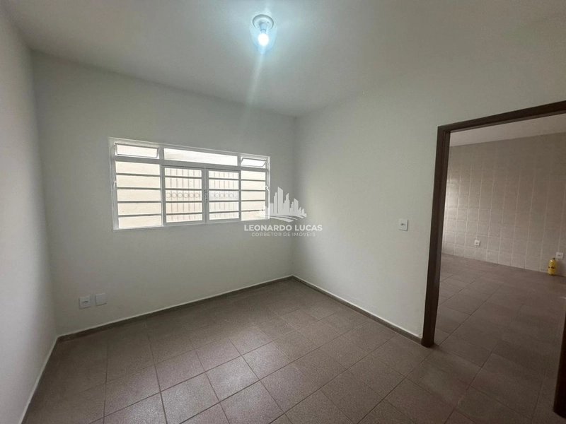 CASA COM 03 DORMS SENDO UMA SUÍTE À VENDA NO BAIRRO JARDIM PAULISTA: 5ª foto da galeria de imagens do imóvel
