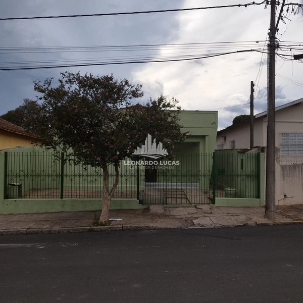 CASA COM 02 DORMS. DISPONÍVEL À VENDA NO BAIRRO LABIENOPOLIS.: 1ª foto da galeria de imagens do imóvel