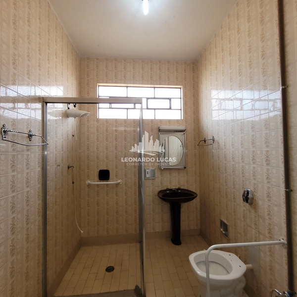 CASA COM TRÊS DORMS. SENDO UMA SUÍTE À VENDA NO BAIRRO GUANABARA.: 11ª foto da galeria de imagens do imóvel