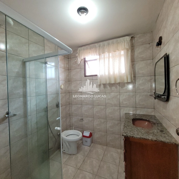 CASA COM TRÊS DORMS. SENDO UMA SUÍTE À VENDA NO BAIRRO GUANABARA.: 8ª foto da galeria de imagens do imóvel