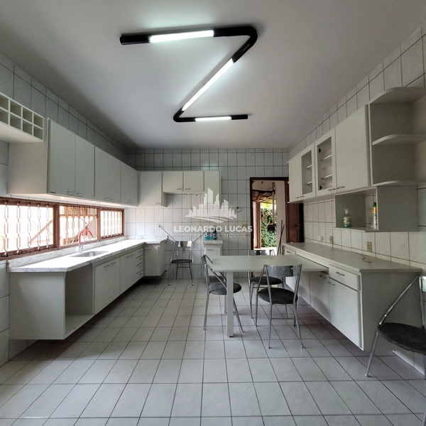 CASA COM TRÊS DORMS. SENDO UMA SUÍTE À VENDA NO BAIRRO GUANABARA.: 6ª foto da galeria de imagens do imóvel