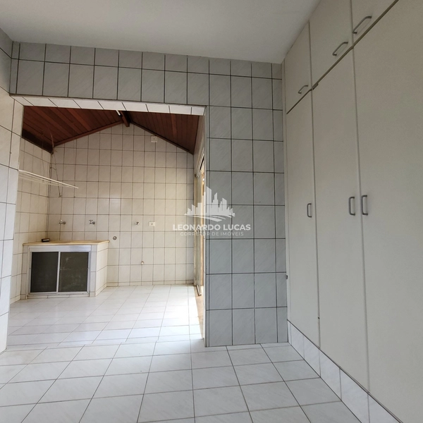 CASA COM TRÊS DORMS. SENDO UMA SUÍTE À VENDA NO BAIRRO GUANABARA.: 12ª foto da galeria de imagens do imóvel