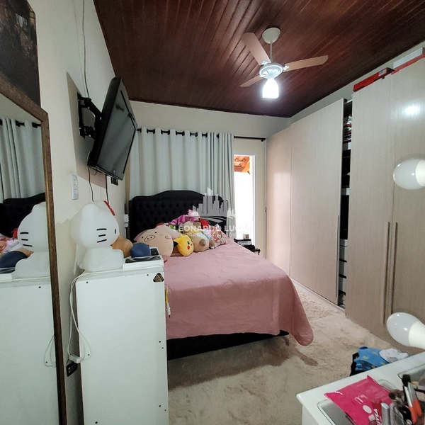 CASA COM 04 DORMS. SENDO UMA SUITE À VENDA NO CENTRO DE GARÇA/SP.: 8ª foto da galeria de imagens do imóvel