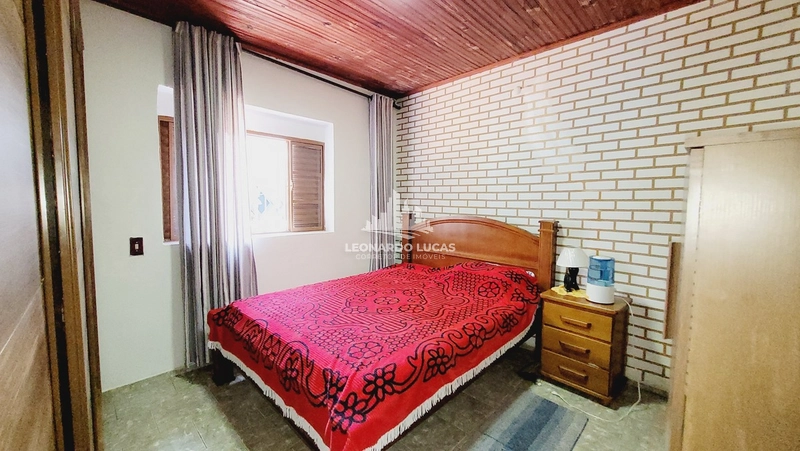 CASA À VENDA COM 03 DORMS. E EDICULA NOS FUNDOS NO BAIRRO REBELO.: 10ª foto da galeria de imagens do imóvel