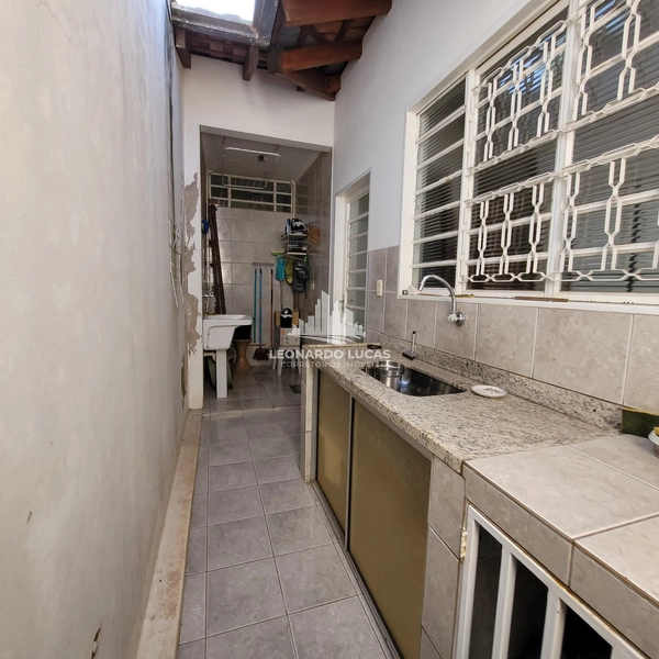 CASA COM 02 DORMS. SENDO 02 SUITES À VENDA NO BAIRRO WILLIAMS.: 14ª foto da galeria de imagens do imóvel