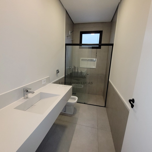 CASA DE ALTO PADRÃO À VENDA COM 3 DORMITÓRIOS SENDO UMA SUÍTE + CLOSET: 10ª foto da galeria de imagens do imóvel