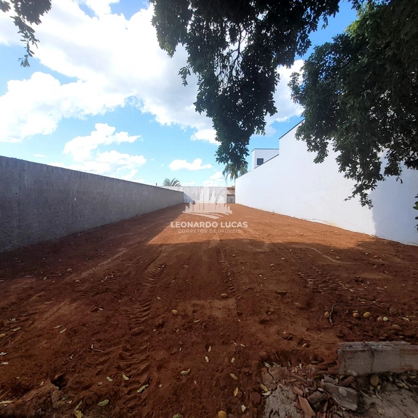TERRENO À VENDA DE 400 M² NO BAIRRO CASCATA POR 240 MIL.: 1ª foto da galeria de imagens do imóvel