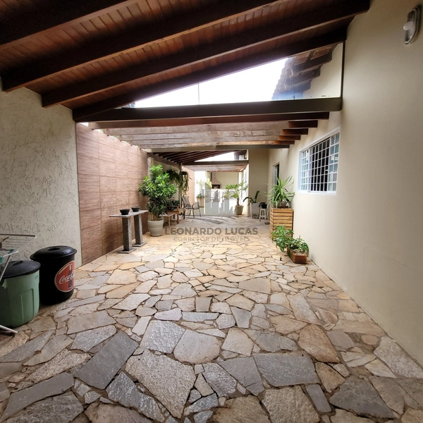 CASA À VENDA NO PORTAL DO LAGO COM 3 DORMITÓRIOS: 4ª foto da galeria de imagens do imóvel
