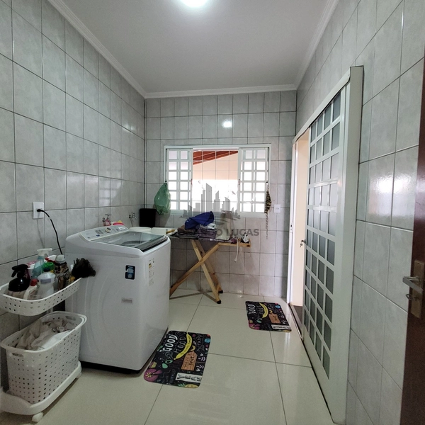 CASA À VENDA NO PORTAL DO LAGO COM 3 DORMITÓRIOS: 14ª foto da galeria de imagens do imóvel