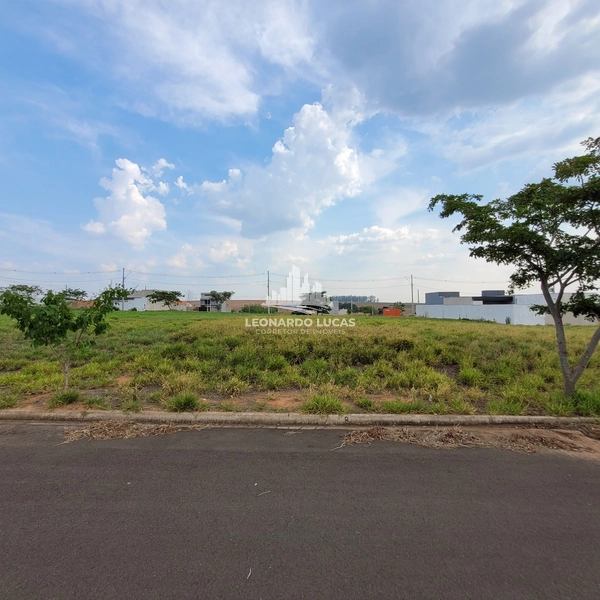 TERRENO DE 277,50 M² DISPONÍVEL PARA VENDA NO BAIRRO LE SORELLE.: 1ª foto da galeria de imagens do imóvel